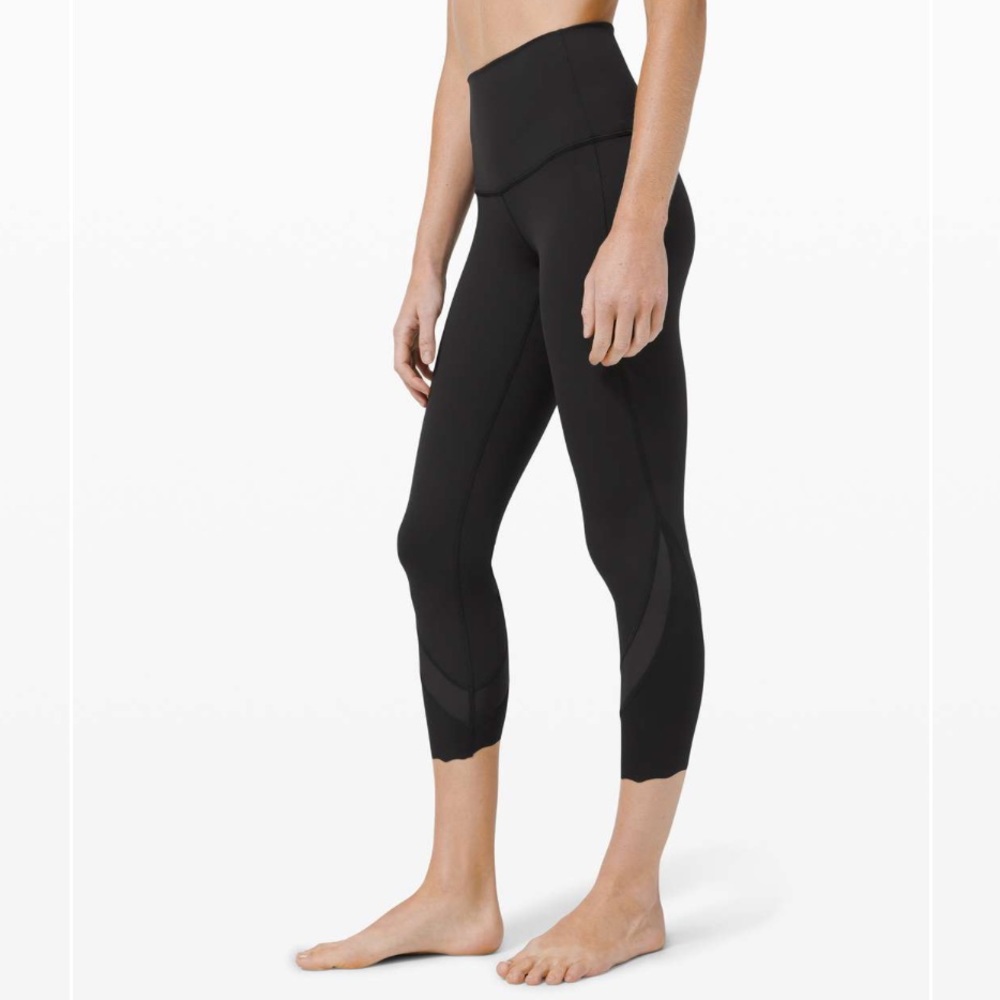 lululemon Wunder Under Crop Scallop - black